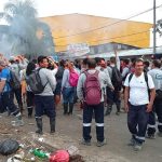 Padres y docentes bloquean la Av. Participación exigiendo la construcción del colegio Sarita Colonia