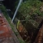 Emergencia en la Av. Participación: rotura de tubería genera desperdicio masivo de agua potable
