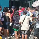 Vecinos de Pampachica protestan en la Dirección de Agricultura exigiendo la reversión de terrenos de ex Entel